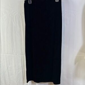 JKLA Velvet Black Maxi Skirt Size Medium Side Slit Like New stretch waistband